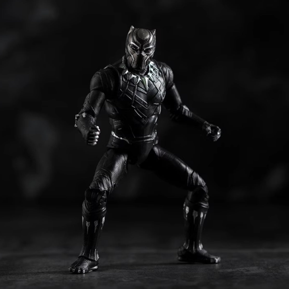 ZD Toys - Conjunto completo: Figura de acción clásica articulada de 7 pulgadas con soporte. Versión: Pantera Negra, estilo película.
