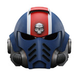 JOYTOY Warhammer 40,000, Ultramarines Lieutenant Titus' MKX Helmet & Display Stand, 1/1 Scale Collectibles