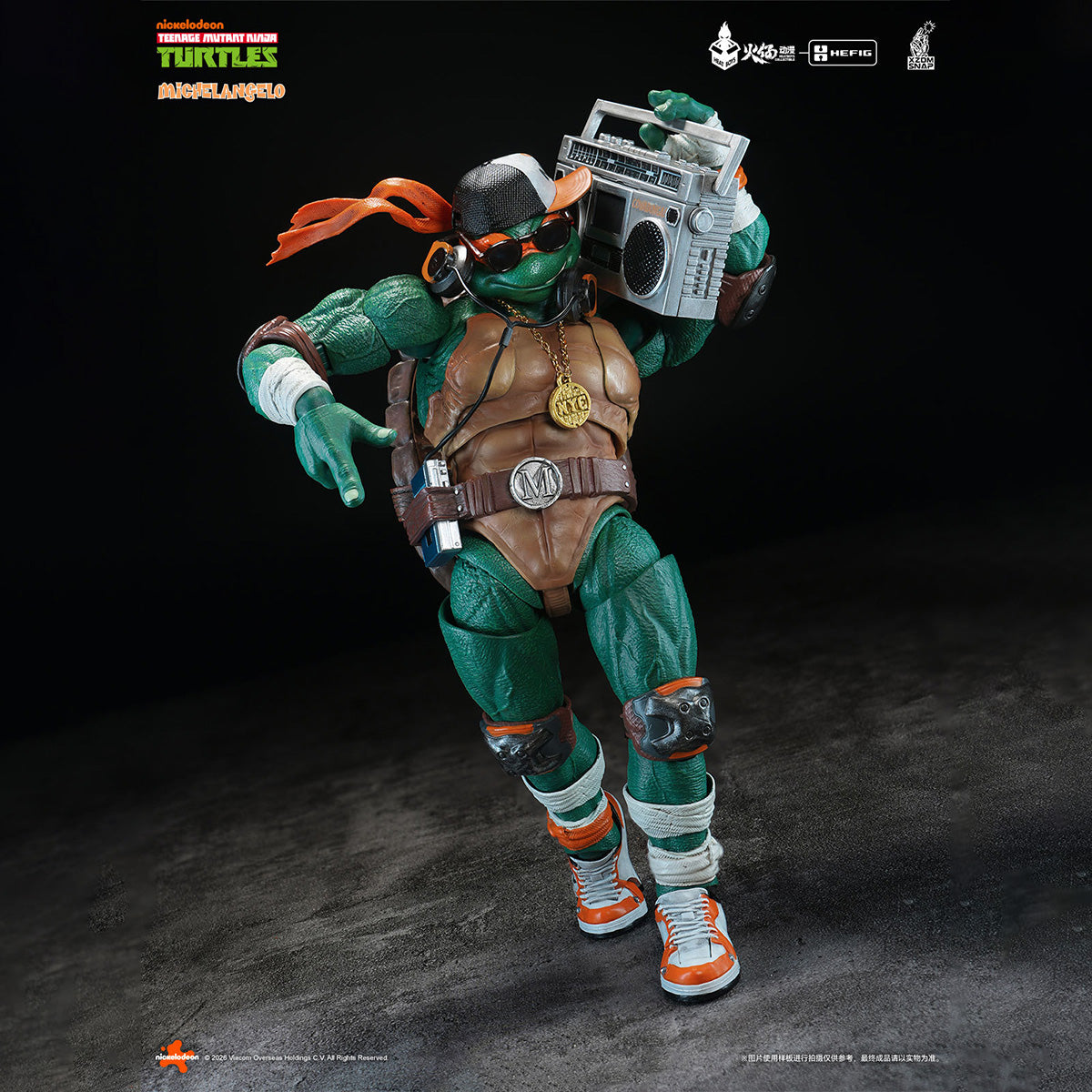 HEATBOYS HEFIG HB0105 Michelangelo 1/12 figure — Michelangelo lifting a boombox
